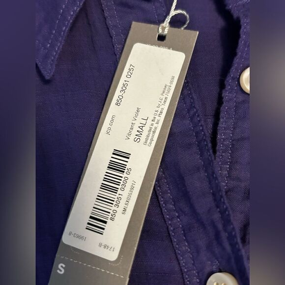 JC Penney Long Sleeve Button Down shirt violet purple Size Small NWT - Picture 4 of 10